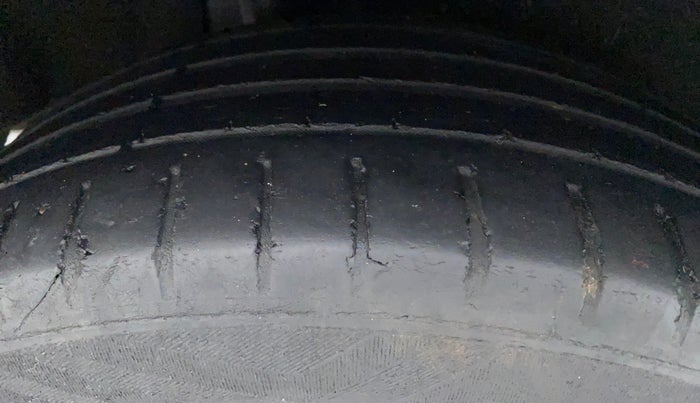 2018 Maruti Baleno ALPHA CVT PETROL 1.2, Petrol, Automatic, 70,027 km, Right Rear Tyre Tread