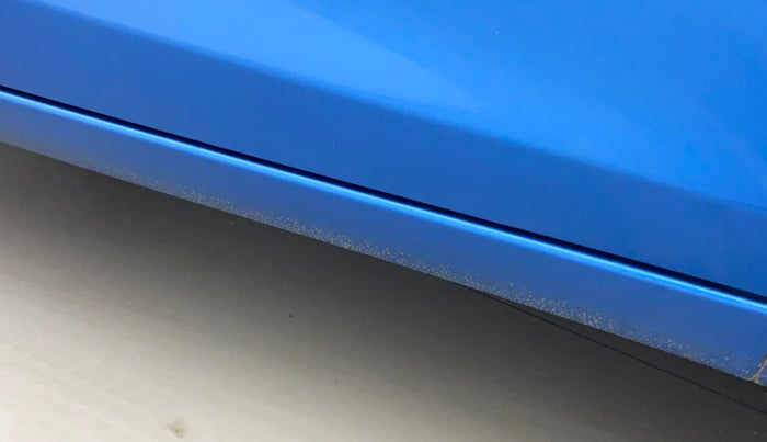 2015 Maruti Celerio VXI, Petrol, Manual, 33,610 km, Right running board - Minor scratches