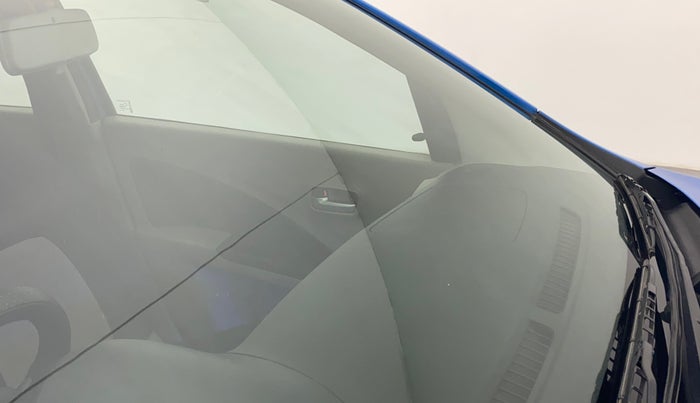 2015 Maruti Celerio VXI, Petrol, Manual, 33,610 km, Front windshield - Minor spot on windshield