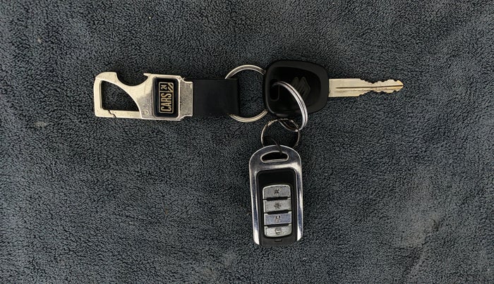 2015 Maruti Celerio VXI, Petrol, Manual, 33,610 km, Key Close Up