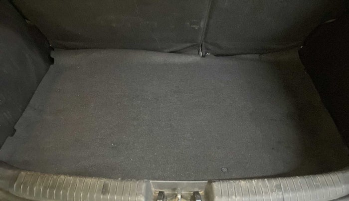 2012 Hyundai i20 ASTA 1.2, Petrol, Manual, 60,380 km, Boot Inside