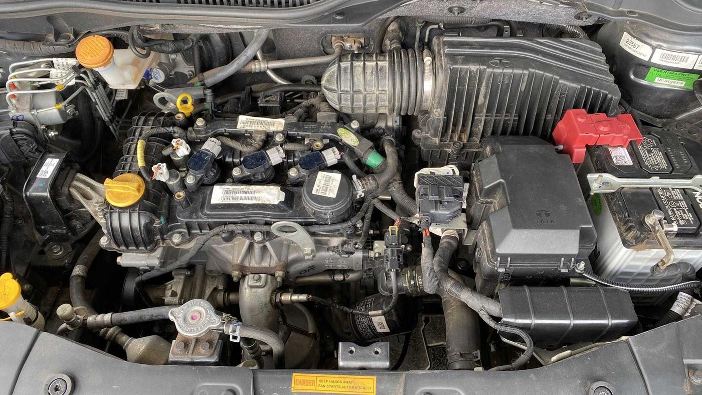 2021 Tata ALTROZ XE PETROL, Petrol, Manual, 17,390 km, Open Bonet