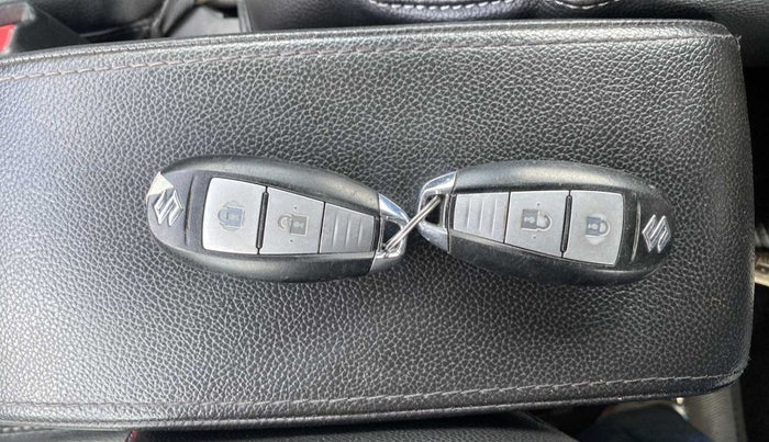 2017 Maruti Baleno ZETA CVT PETROL 1.2, Petrol, Automatic, 31,469 km, Key Close Up