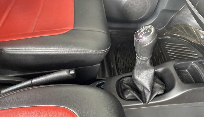 2012 Maruti Wagon R 1.0 LXI, Petrol, Manual, 35,498 km, Gear Lever