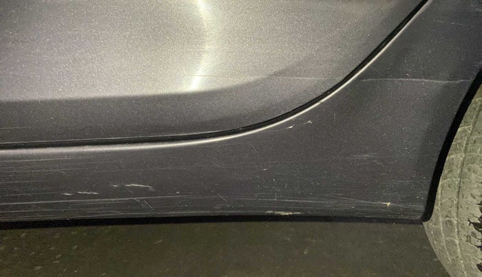 2016 Hyundai Eon MAGNA +, Petrol, Manual, 74,172 km, Left running board - Minor scratches