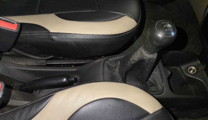 2016 Hyundai Eon MAGNA +, Petrol, Manual, 74,172 km, Gear Lever