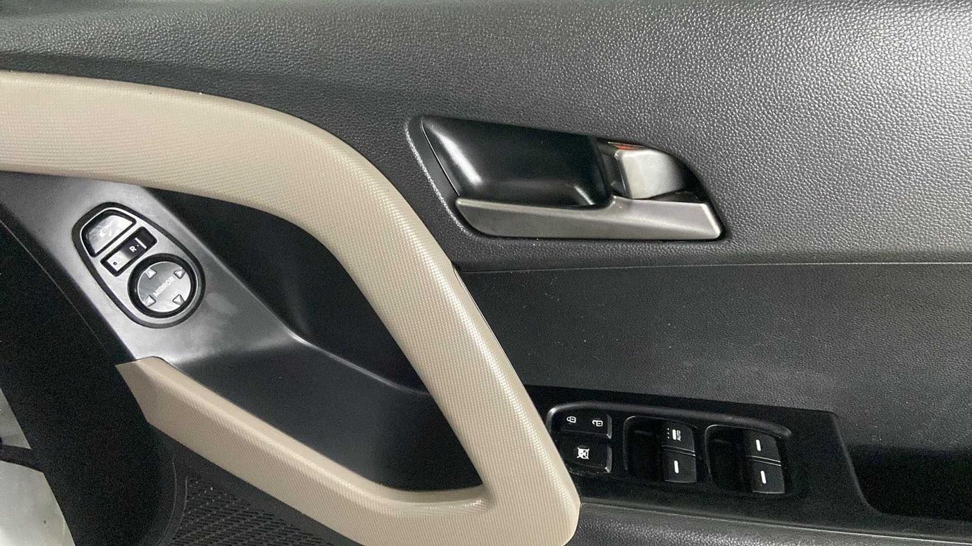 2016 Hyundai Creta SX PLUS AT 1.6 PETROL, Petrol, Automatic, 52,791 km, Driver Side Door Panels Control