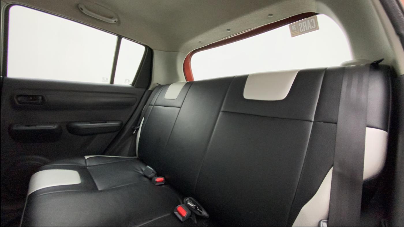 2010 Maruti Swift LXI, Petrol, Manual, 79,445 km, Right Side Rear Door Cabin