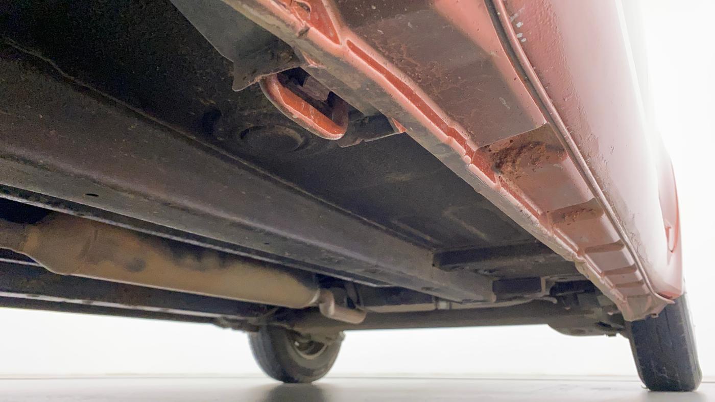 2010 Maruti Swift LXI, Petrol, Manual, 79,445 km, Right Side Underbody