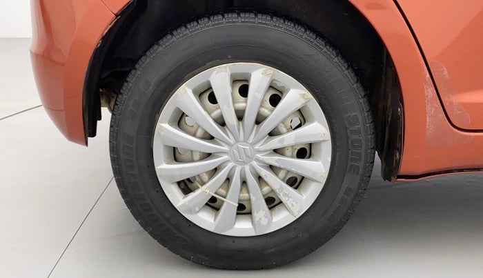 2010 Maruti Swift LXI, Petrol, Manual, 79,445 km, Right Rear Wheel