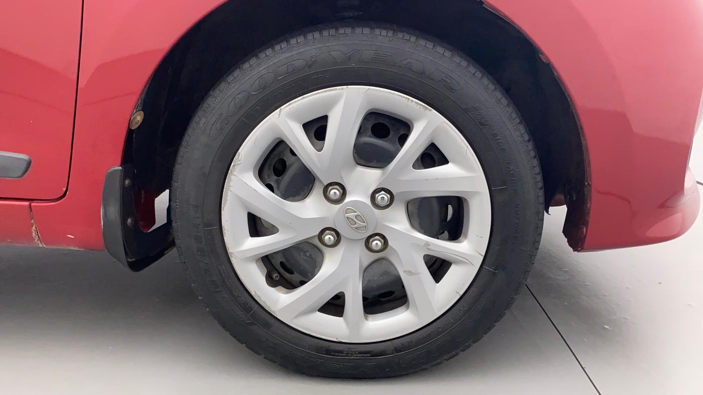 2019 Hyundai Grand i10 SPORTZ 1.2 KAPPA VTVT, Petrol, Manual, 74,426 km, Right Front Wheel