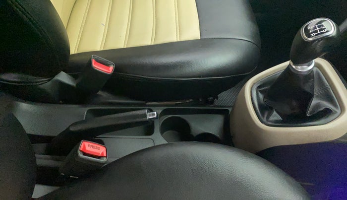 2019 Hyundai Grand i10 SPORTZ 1.2 KAPPA VTVT, Petrol, Manual, 74,426 km, Gear Lever