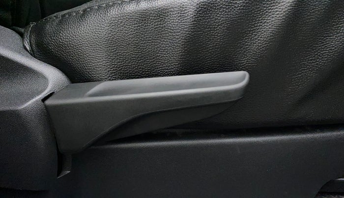 2022 Volkswagen TAIGUN TOPLINE 1.0 TSI AT, Petrol, Automatic, 5,909 km, Driver Side Adjustment Panel