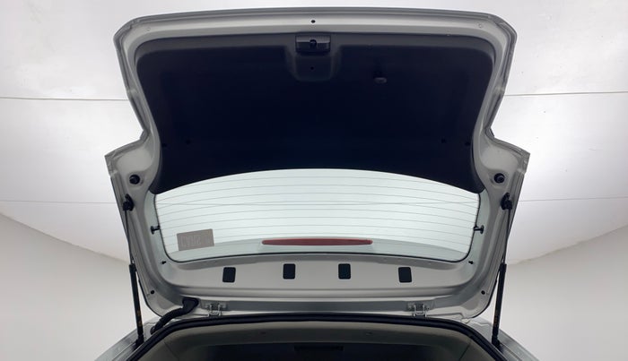 2022 Volkswagen TAIGUN TOPLINE 1.0 TSI AT, Petrol, Automatic, 5,909 km, Boot Door Open