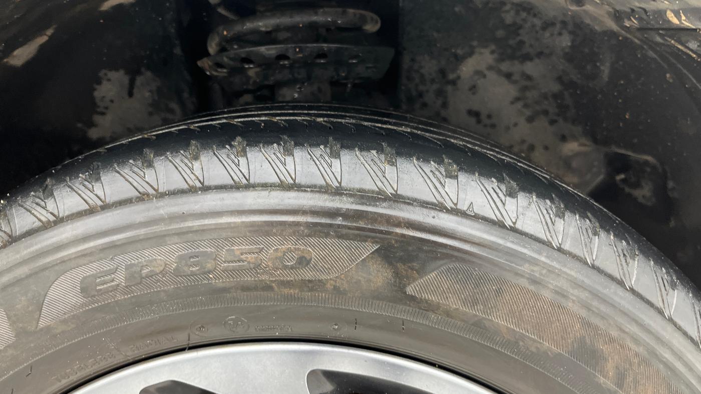 2022 Tata Safari XZA PLUS, Diesel, Automatic, 45,363 km, Right Front Tyre Tread