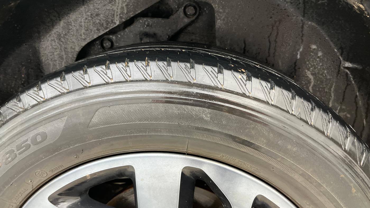 2022 Tata Safari XZA PLUS, Diesel, Automatic, 45,363 km, Left Rear Tyre Tread