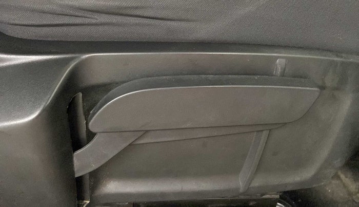 2022 Tata Safari XMA, Diesel, Automatic, 20,858 km, Driver Side Adjustment Panel