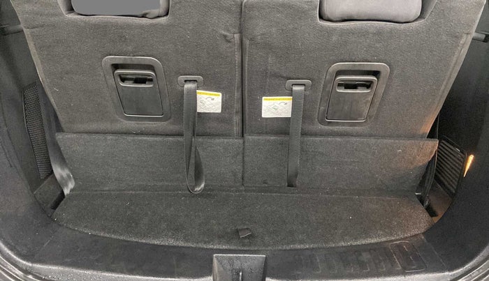 2022 Tata Safari XMA, Diesel, Automatic, 20,858 km, Boot Inside