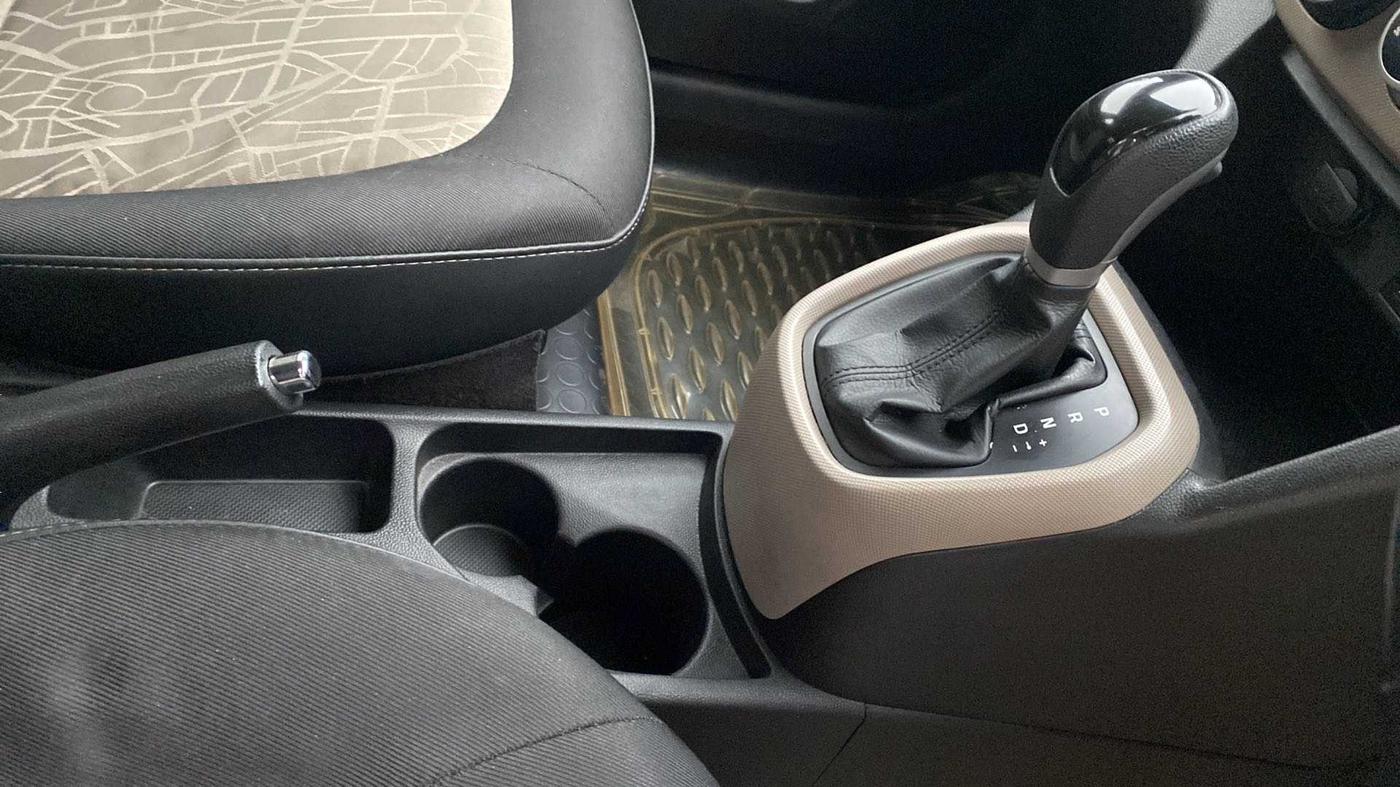 2014 Hyundai Grand i10 ASTA AT 1.2 KAPPA VTVT, Petrol, Automatic, 40,544 km, Gear Lever
