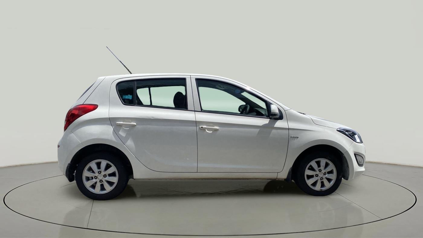 2012 Hyundai i20 SPORTZ 1.2, Petrol, Manual, 35,174 km, Right Side View