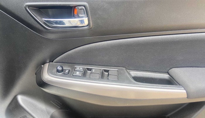 2022 Maruti Swift ZXI PLUS AMT DUAL TONE, Petrol, Automatic, 14,999 km, Driver Side Door Panels Control