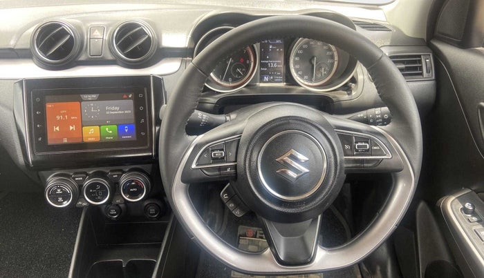 2022 Maruti Swift ZXI PLUS AMT DUAL TONE, Petrol, Automatic, 14,999 km, Steering Wheel Close Up