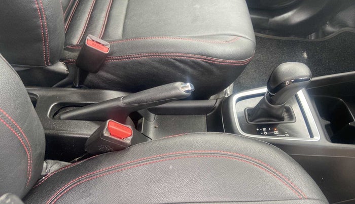 2022 Maruti Swift ZXI PLUS AMT DUAL TONE, Petrol, Automatic, 14,999 km, Gear Lever