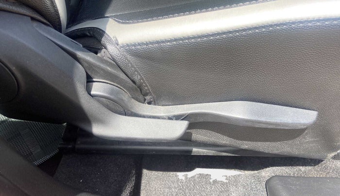 2020 Maruti Baleno ALPHA CVT PETROL 1.2, Petrol, Automatic, 21,225 km, Driver Side Adjustment Panel