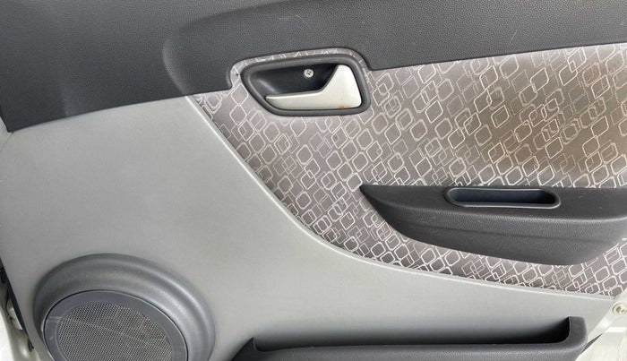 2018 Maruti Alto 800 LXI, Petrol, Manual, 24,739 km, Driver Side Door Panels Control