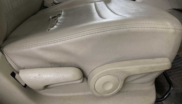 2019 Maruti Ciaz ZETA 1.5 SHVS MT PETROL, Petrol, Manual, 49,347 km, Driver Side Adjustment Panel