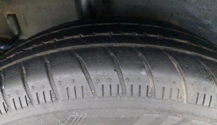 2017 Maruti Celerio ZXI, Petrol, Manual, 58,492 km, Right Rear Tyre Tread
