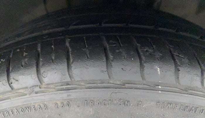 2020 Tata Tiago XZ PLUS PETROL, Petrol, Manual, 26,235 km, Right Front Tyre Tread