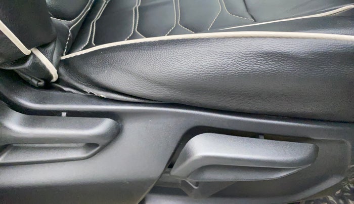 2020 Tata Tiago XZ PLUS PETROL, Petrol, Manual, 26,235 km, Driver Side Adjustment Panel