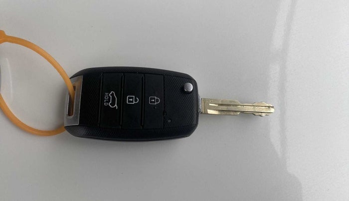 2022 KIA CARENS PRESTIGE 1.5 PETROL 7 STR, Petrol, Manual, 12,036 km, Key Close Up