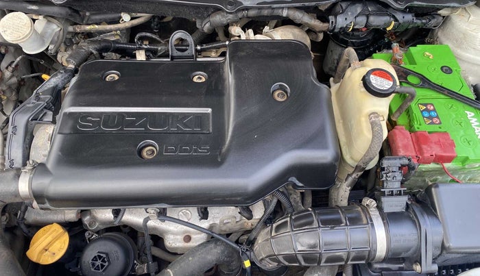 2012 Maruti Swift VDI, Diesel, Manual, 1,00,686 km, Open Bonet