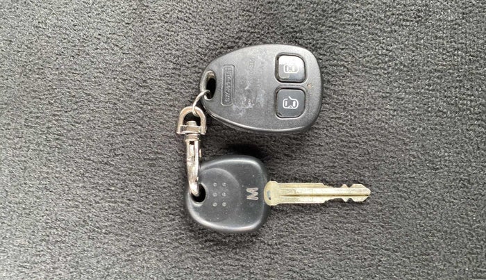 2012 Hyundai Eon ERA +, Petrol, Manual, 26,497 km, Key Close Up