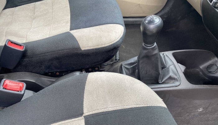 2012 Hyundai Eon ERA +, Petrol, Manual, 26,497 km, Gear Lever