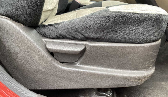 2012 Hyundai Eon ERA +, Petrol, Manual, 26,497 km, Driver Side Adjustment Panel