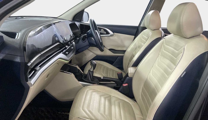 2022 KIA CARENS LUXURY 1.4 PETROL 7 STR, Petrol, Manual, 11,834 km, Right Side Front Door Cabin