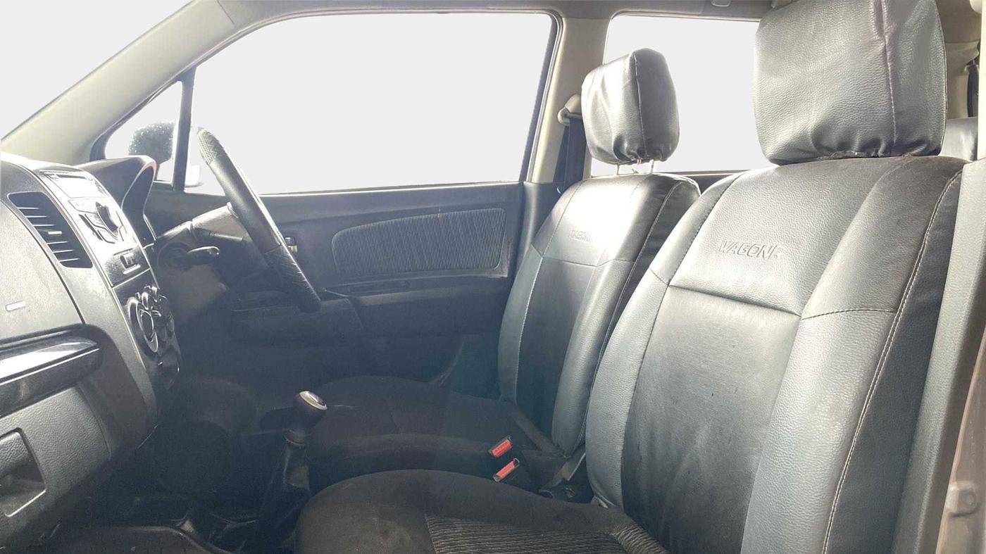 2014 Maruti Wagon R Stingray VXI, Petrol, Manual, 64,100 km, Right Side Front Door Cabin