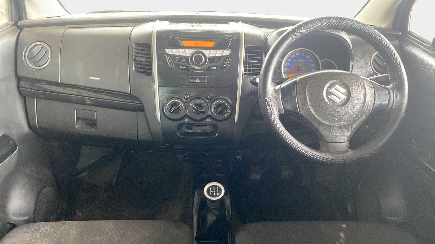 2014 Maruti Wagon R Stingray VXI, Petrol, Manual, 64,100 km, Dashboard