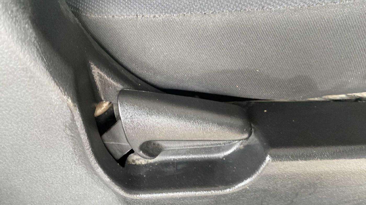 2014 Maruti Wagon R Stingray VXI, Petrol, Manual, 64,100 km, Driver Side Adjustment Panel