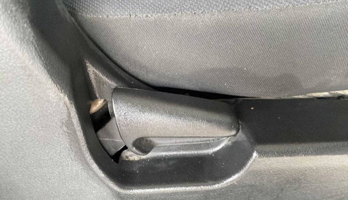 2014 Maruti Wagon R Stingray VXI, Petrol, Manual, 64,100 km, Driver Side Adjustment Panel