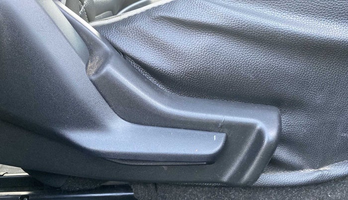 2019 Maruti Baleno DELTA PETROL 1.2, Petrol, Manual, 19,238 km, Driver Side Adjustment Panel