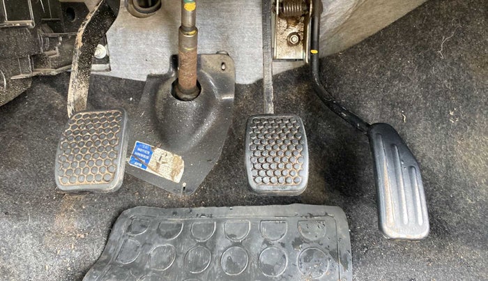 2015 Maruti Alto 800 LXI, Petrol, Manual, 42,454 km, Pedals