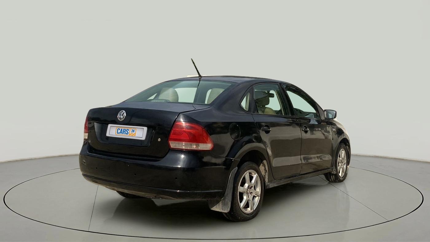 2013 Volkswagen Vento HIGHLINE DIESEL 1.6, Diesel, Manual, 83,708 km, Right Back Diagonal