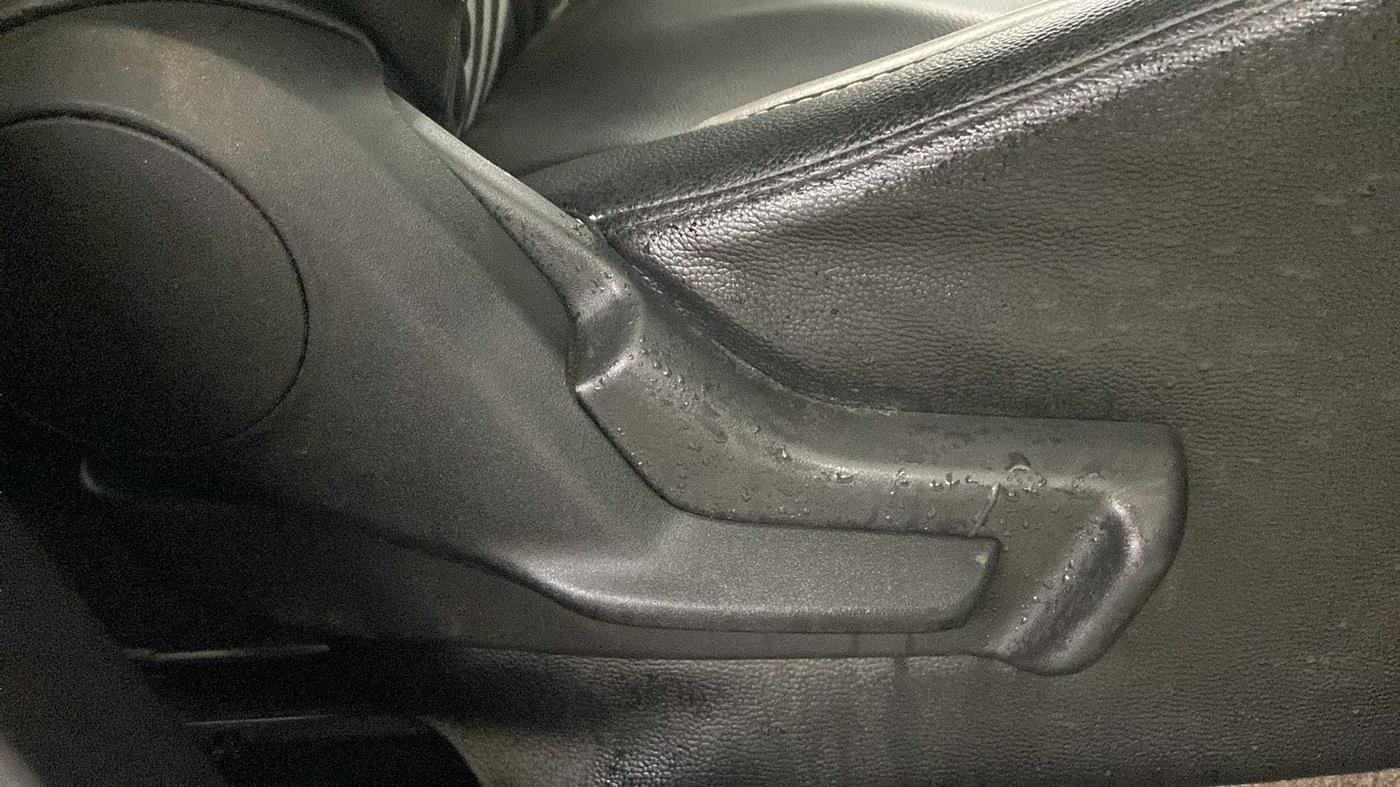 2022 Maruti IGNIS ZETA 1.2, Petrol, Manual, 17,745 km, Driver Side Adjustment Panel