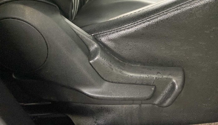 2022 Maruti IGNIS ZETA 1.2, Petrol, Manual, 17,745 km, Driver Side Adjustment Panel