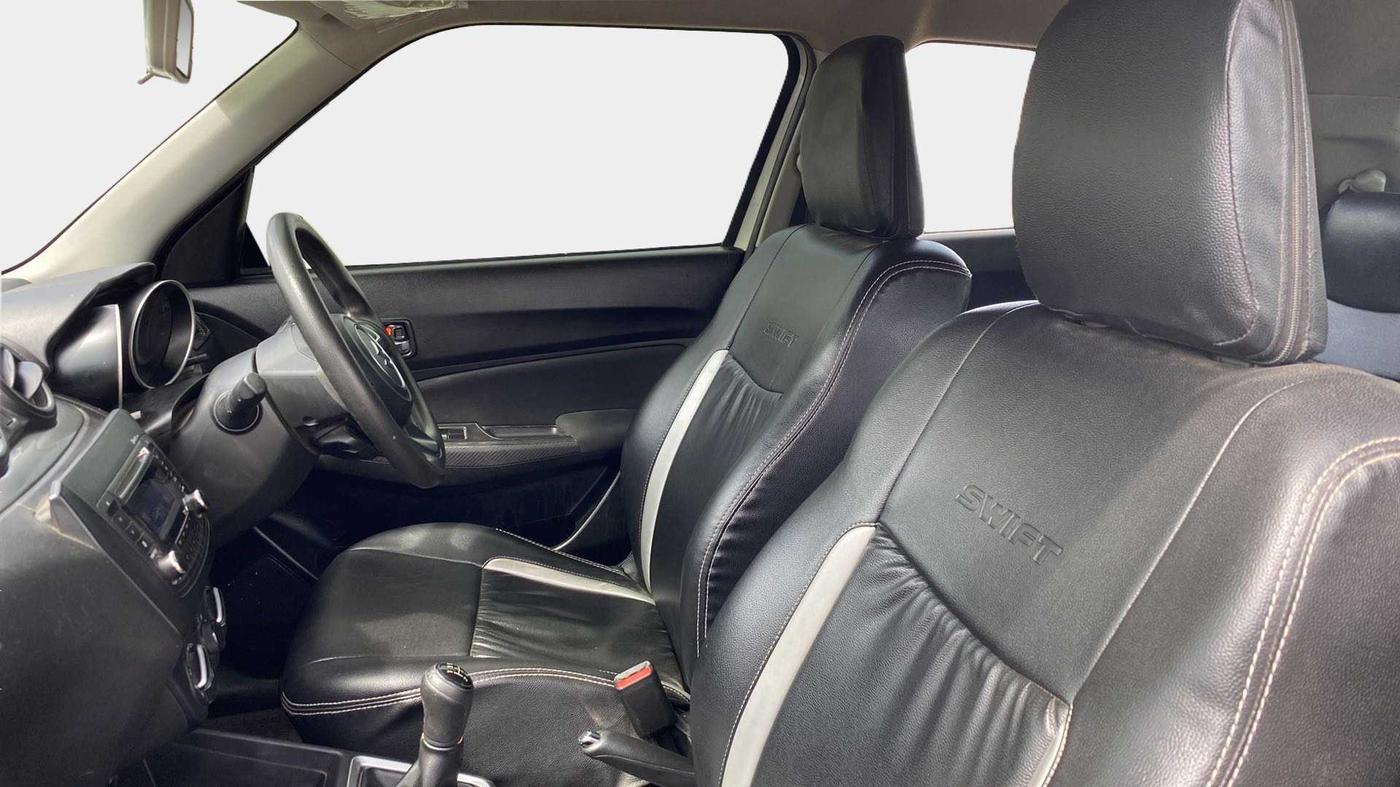 2019 Maruti Swift VXI, Petrol, Manual, 28,889 km, Right Side Front Door Cabin