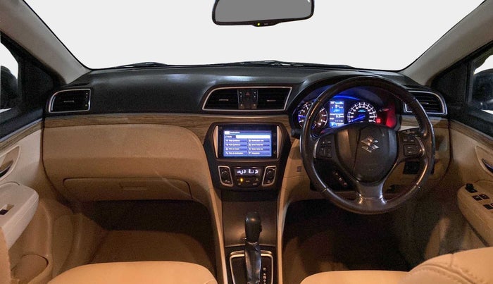 2020 Maruti Ciaz ALPHA  AT 1.5 SHVS PETROL, Petrol, Automatic, 28,132 km, Dashboard